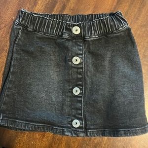 art Class Skirt worn once size 3